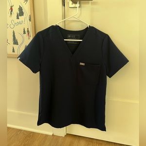 Figs One Pocket Scrubs Top (NWOT)